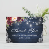 Rustikales blaues Holz Hochzeit florales Jar Light Dankeskarte (Stehend Vorderseite)