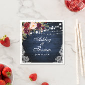 Rustikales blaues Holz Hochzeitslampen Blumenace Serviette (Beispiel)