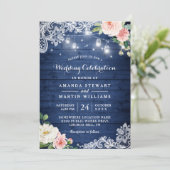 Rustikales blaues Holz-Streichellicht Blumenzehen Einladung (Stehend Vorderseite)