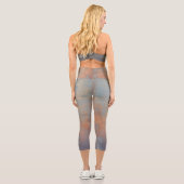 Rustikales Blaurost Abstrakt Art Nr. 67 Capri Leggings (Rückseite)