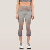 Rustikales Blaurost Abstrakt Art Nr. 67 Capri Leggings (Vorderseite)