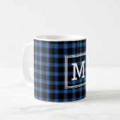 Rustikales Blue & Black Buffalo Karierte Monogramm Kaffeetasse (Vorderseite Links)
