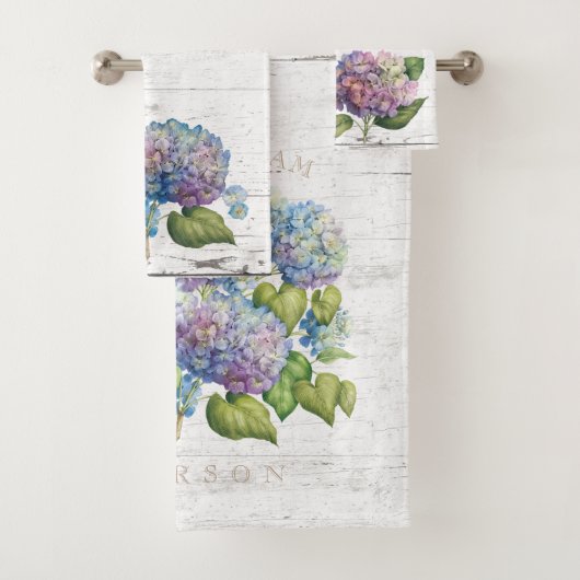 Rustikales Blue Hydrangea Blooms Wood Names Monogr Badhandtuch Set (Insitu)