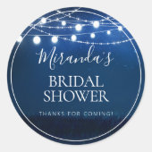 Rustikales Blue Night and String Lights Brautparty Runder Aufkleber (Vorderseite)