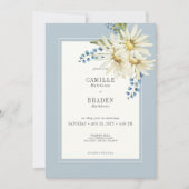 Rustikales Blue & White Daisies Wedding Einladung (Vorderseite)