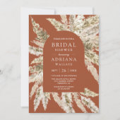 Rustikales Boho Pampas Arch Terracotta Brautparty Einladung (Vorderseite)