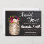 Rustikales Boho Wein Barrel Burgund Rotes Brautpar Einladung (Vorderseite)