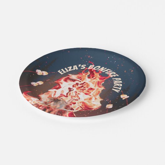 Rustikales Bonfire and Marshmallows Paper Plate Pappteller (Schrägansicht)