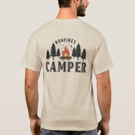 Rustikales Bonfire Camper Nachtwald Design T-Shirt (Rückseite)