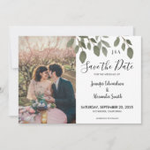 Rustikales botanisches Monogramm-Foto Save the Dat Einladung (Vorderseite)