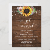 Rustikales Braunholz Sonnenblumenleuchten Wir Got Einladung (Vorderseite)