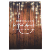 Rustikales Brautparty mit Holzsaitenleuchten Mittlere Geschenktüte (Rückseite)