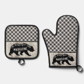 Rustikales Buffalo Karierte Holzhütte Schwarzbär n Ofenhandschuh & Topflappen-Set (Vorderseite)