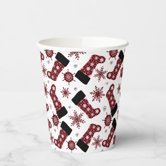 Rustikales Buffalo Karierter Strumpf Schneeflocken Pappbecher (Links)