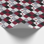 Rustikales Buffalo Kariertes Patchwork Rotes Weihn Geschenkpapier (Ecke)
