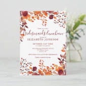 Rustikales Burgund Bridesmaids Luncheon Einladung (Stehend Vorderseite)