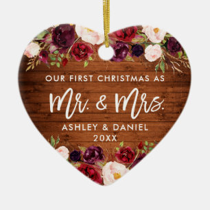 Rustikales Burgund Floral Erste Weihnachtsfeier Keramik Ornament