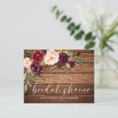 Rustikales Burgund-Floral-Holz-Brautparty Einladungspostkarte (Stehend Vorderseite)