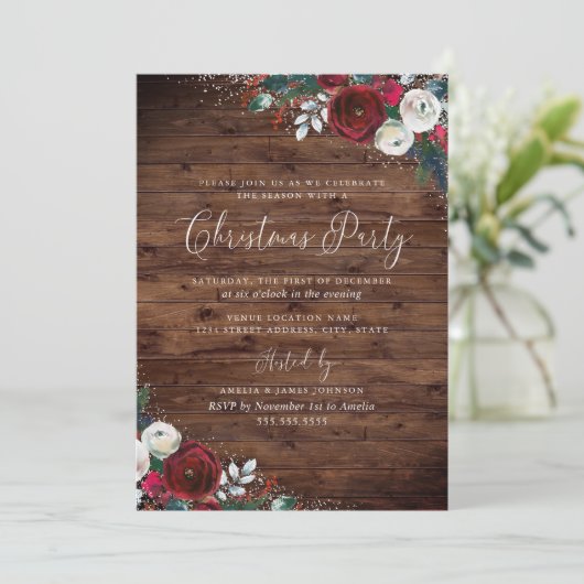 Rustikales Burgund Wasserfarbe Blütenschnee Weihna Einladung (Stehend Vorderseite)