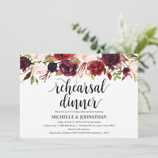 Rustikales Burgunder Hochzeitsessen Probe lädt ein Einladung (Stehend Vorderseite)