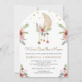 Rustikales Burgundy Blumenstars Moon Arch Babydusc Einladung (Vorderseite)