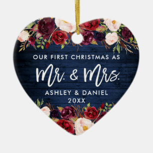 Rustikales Burgundy Floral First Christmas Blue Keramik Ornament