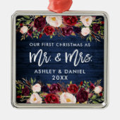 Rustikales Burgundy Floral First Christmas Blue Ornament Aus Metall (Vorne)