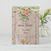 Rustikales Burgundy Game Mason Wedding Einladung (Stehend Vorderseite)