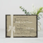 Rustikales Burlap Bow-Brautparty Einladung (Stehend Vorderseite)