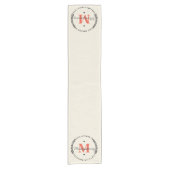 Rustikales Burlap-Orange Monogramm mit Liebe verst Kurzer Tischläufer (Vorderseite)