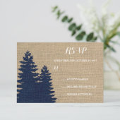Rustikales Burlap Pine Trees Winter Wedding UAWG RSVP Karte (Stehend Vorderseite)