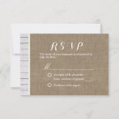 Rustikales Burlap- und Holzstreifen-Hochzeitsszena RSVP Karte (Vorderseite)