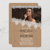 Rustikales Burlap Vintag Lace Foto Brautparty Einladung (Vorne/Hinten)