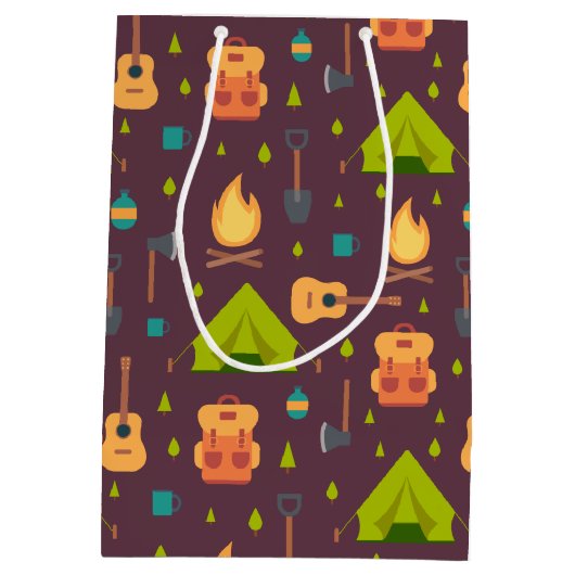 Rustikales Camping Muster Zelte und Gitarren Mittlere Geschenktüte (Rückseite)