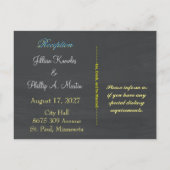 Rustikales Chalkboard 3d Monogram Script Einladungspostkarte (Rückseite)