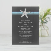 Rustikales Chalkboard Blue Starfish Beach Baby Dus Einladung (Stehend Vorderseite)