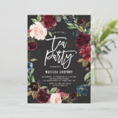 Rustikales Chalkboard Herbst Blumenrahmen Tee Part Einladung (Stehend Vorderseite)