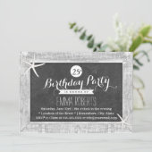 Rustikales Chalkboard Holz Gerahmte Starfish Gebur Einladung (Stehend Vorderseite)