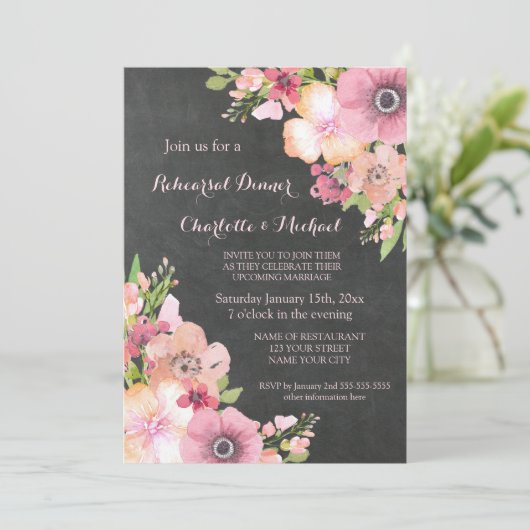 Rustikales Chalkboard Rosa Probe Abendessen Einladung (Stehend Vorderseite)