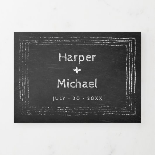 Rustikales Chalkboard-Skript in einer Hochzeit Dreifach Gefaltete Einladung (Cover)