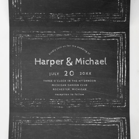 Rustikales Chalkboard-Skript in einer Hochzeit Dreifach Gefaltete Einladung (Innenseite Mitte)