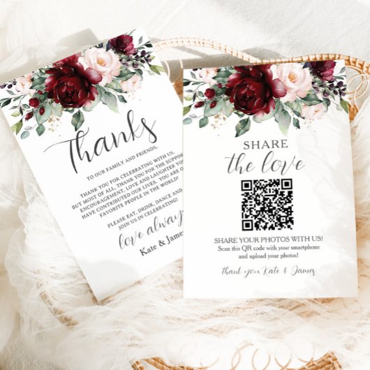 Rustikales Chic Burgundy Blush Floral QR Share Fot Dankeskarte