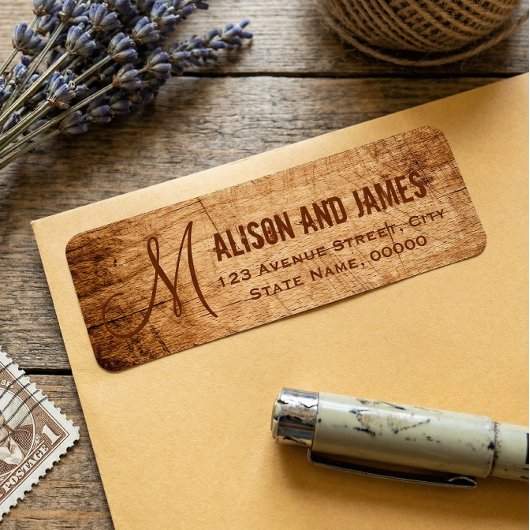 Rustikales Country Scratched Wood Monogram Wedding
