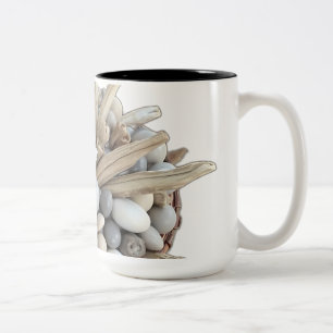 Rustikales Driftwood und Pebble Center Zweifarbige Tasse