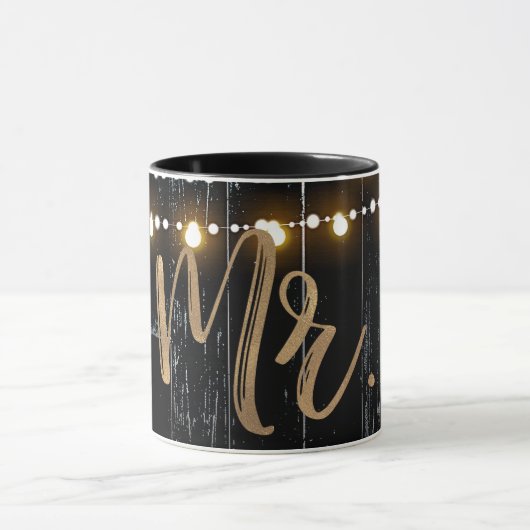 Rustikales dunkles Holz & String Lights Gold Bride Tasse (Zentrum)