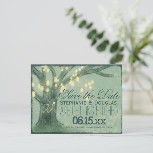 Rustikales Eichenbaum Mason Jars Save the Date Pos Ankündigungspostkarte (Stehend Vorderseite)