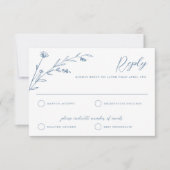 Rustikales Elegant Dusty Blue Wildblume Wedding RSVP Karte (Vorderseite)