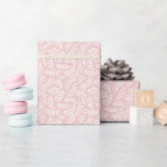 Rustikales elegantes botanisches Blätter Rosa Geschenkpapier<br><div class="desc">Dieses hübsche Verpackungspapier-Design zeichnet sich durch ein Muster von handgezeichnet Blätter auf einem eleganten,  rosa...  Eine wunderbare Wahl für viele Anlässe!</div>