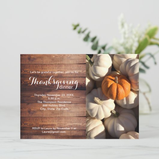 Rustikales Erntedank Dinner Pumpkin Fall Foto Einladung (Stehend Vorderseite)