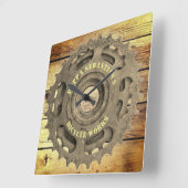 Rustikales Fahrradgetriebe-Sprocket-Vorhängeschild Quadratische Wanduhr (Winkel)